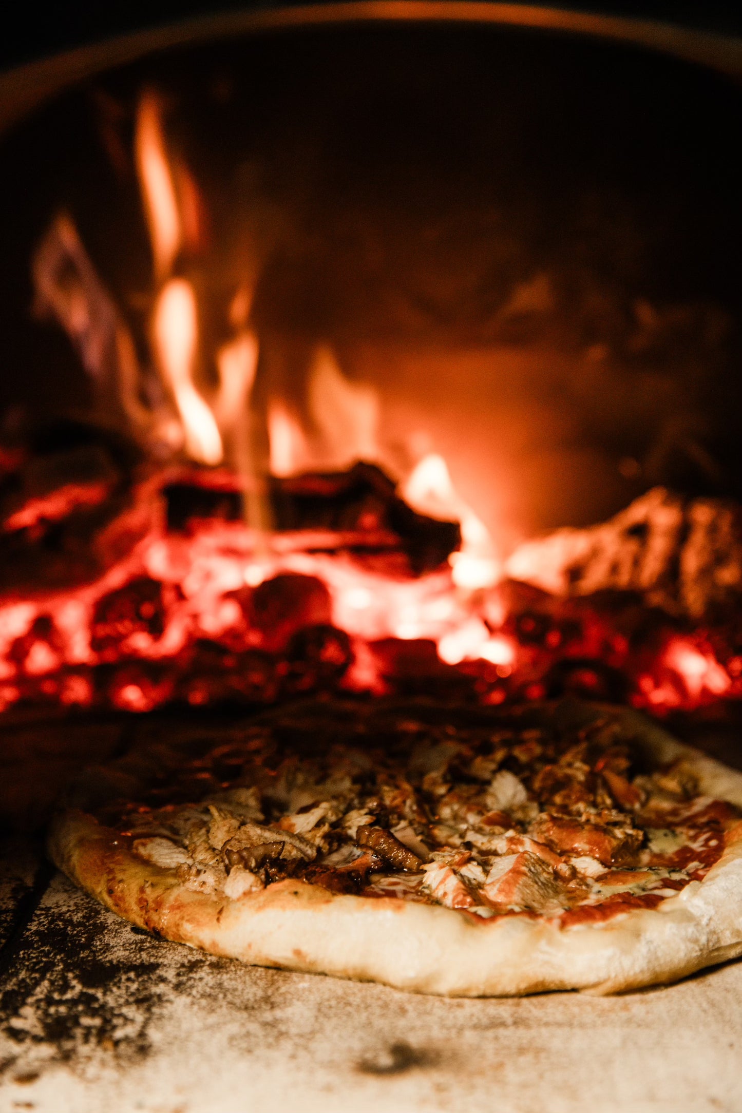 Kokomo 32" Wood Fired Stainless Steel Pizza Oven